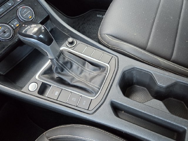 Used 2023 Volkswagen Jetta SE FWD image 22