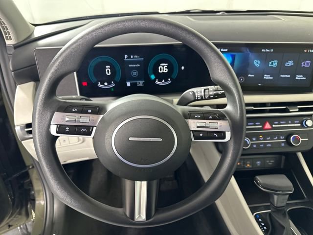 Certified 2025 Hyundai Tucson SE image 14