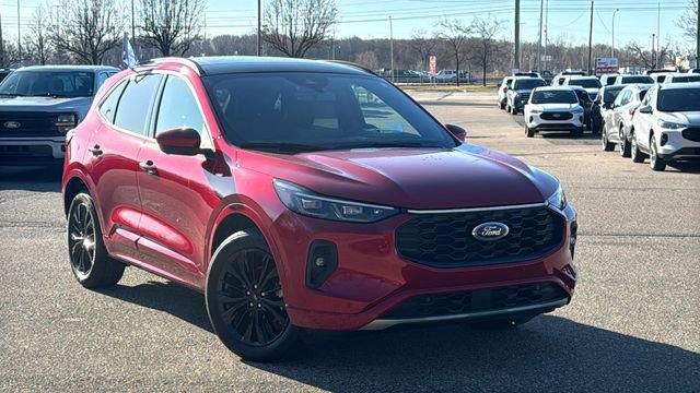 Certified 2024 Ford Escape ST-Line Elite w/ Premium Technology Package image 2