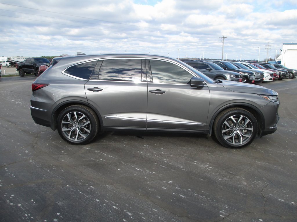 Used 2024 Acura MDX SH-AWD w/ Technology Package image 3