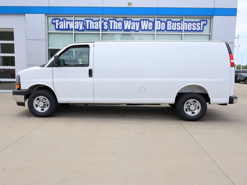 New 2026 Chevrolet Express 3500 Extended w/ Driver Convenience Package RWD image 8