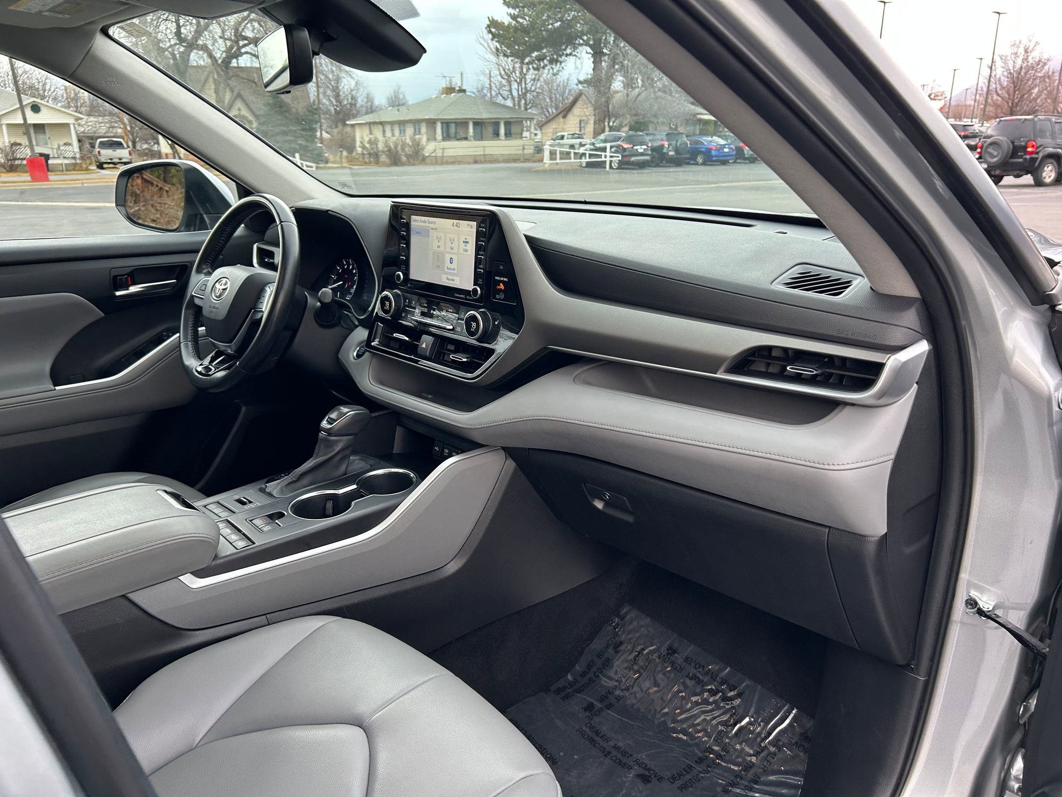 Used 2021 Toyota Highlander XLE image 27