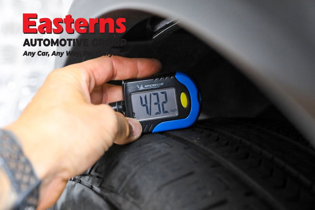 Used 2022 Nissan Rogue S image 27