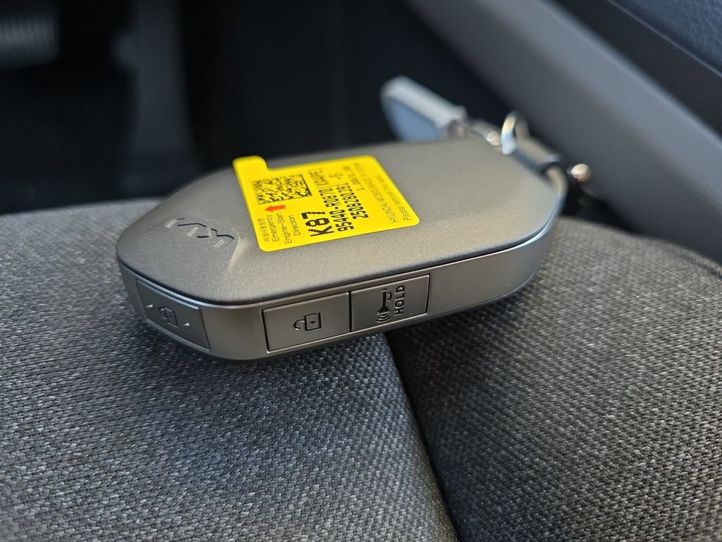 New 2026 Kia Carnival LX image 36