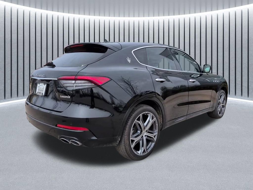 Used 2023 Maserati Levante GT image 6
