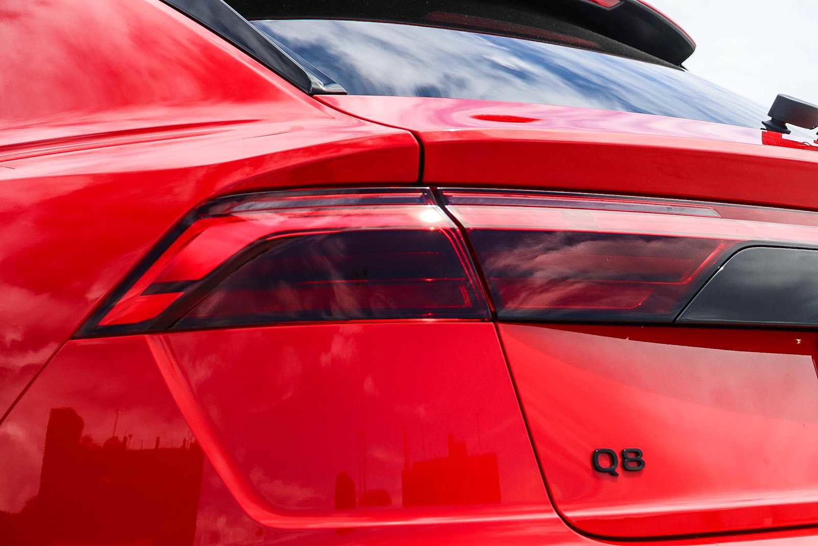 New 2025 Audi Q8 Premium Plus AWD/4WD image 12