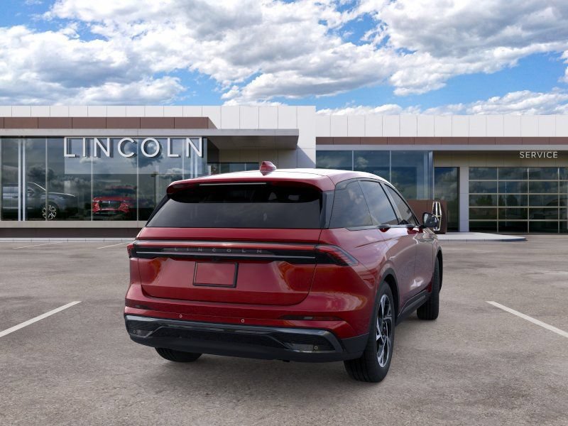 New 2026 Lincoln Nautilus Premier w/ Jet Appearance Package AWD/4WD image 8