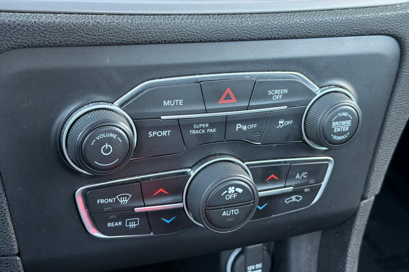 Used 2023 Dodge Charger GT image 18