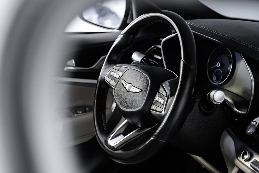 Used 2024 Genesis G70 2.5T RWD image 13