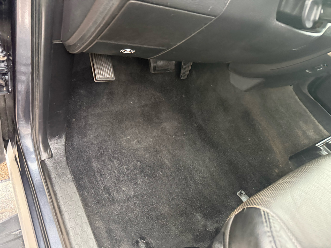 Used 2013 RAM 1500 Laramie w/ Convenience Group image 27