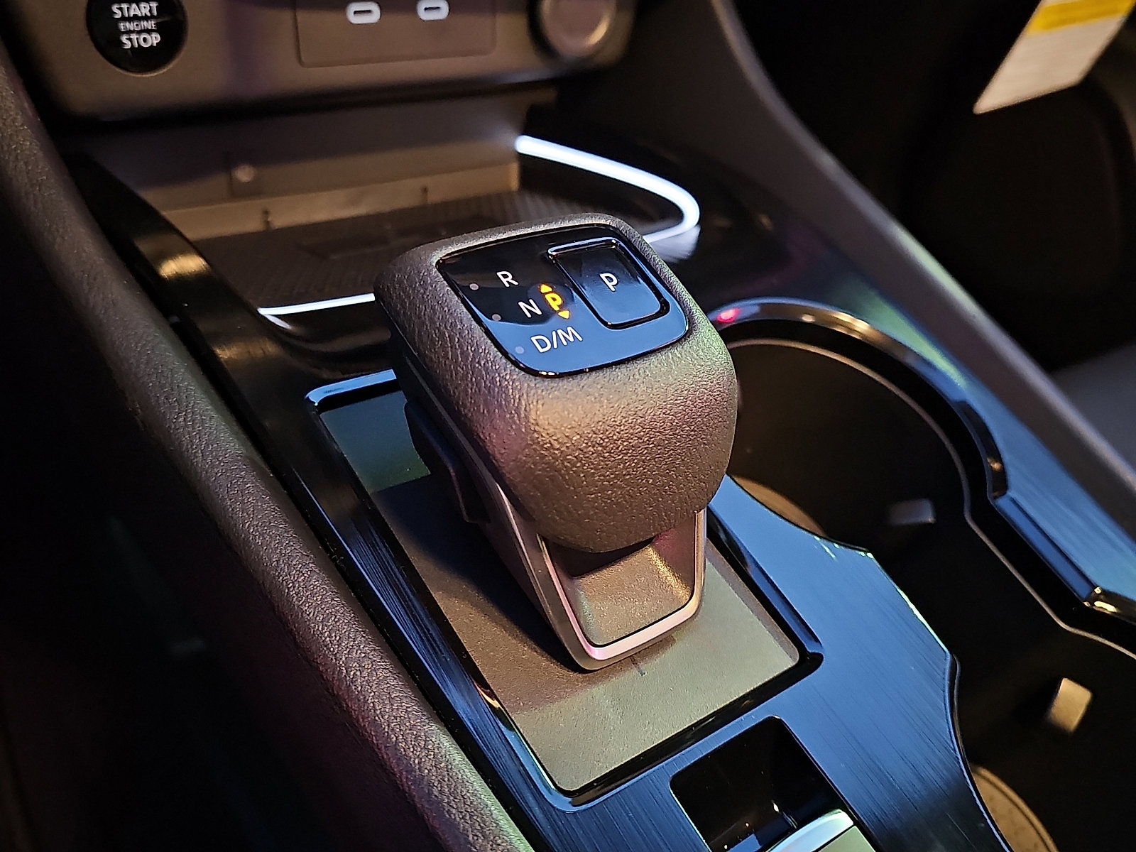 Used 2025 Nissan Rogue SL image 15