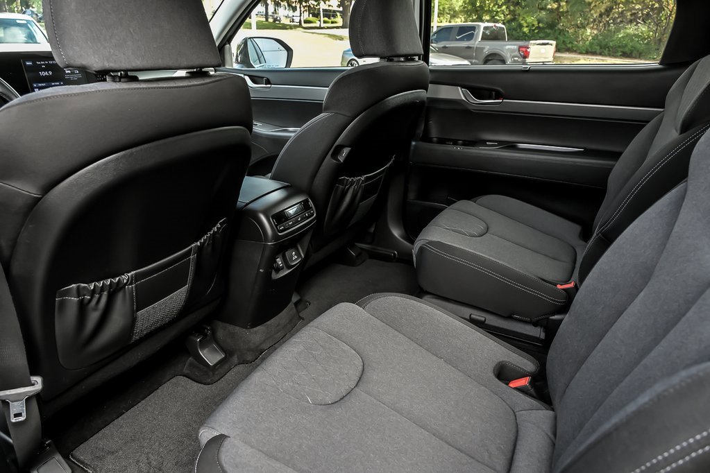 Used 2022 Hyundai Palisade SEL w/ Convenience Package image 18