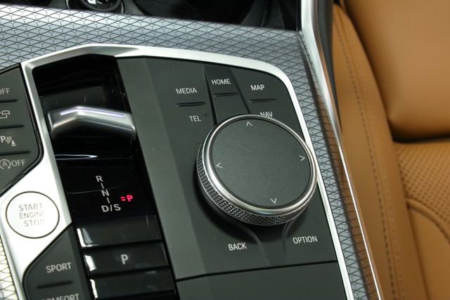 Used 2025 BMW M340i image 31