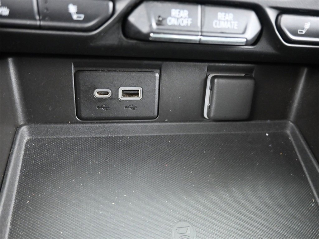 Used 2021 Chevrolet Suburban Z71 w/ Max Trailering Package image 28