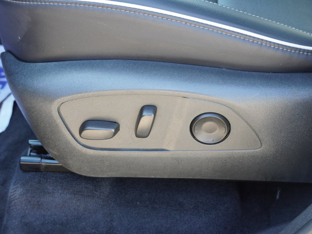 Used 2025 Buick Enclave Preferred FWD image 19