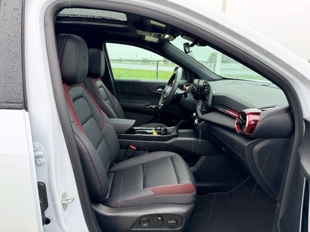 Certified 2026 Chevrolet Equinox RS w/ Convenience Package III AWD/4WD image 11