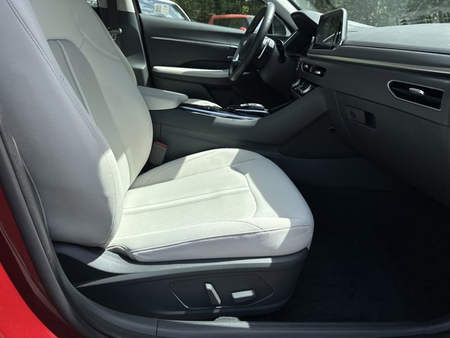 Used 2023 Hyundai Sonata SEL w/ Cargo Package image 18