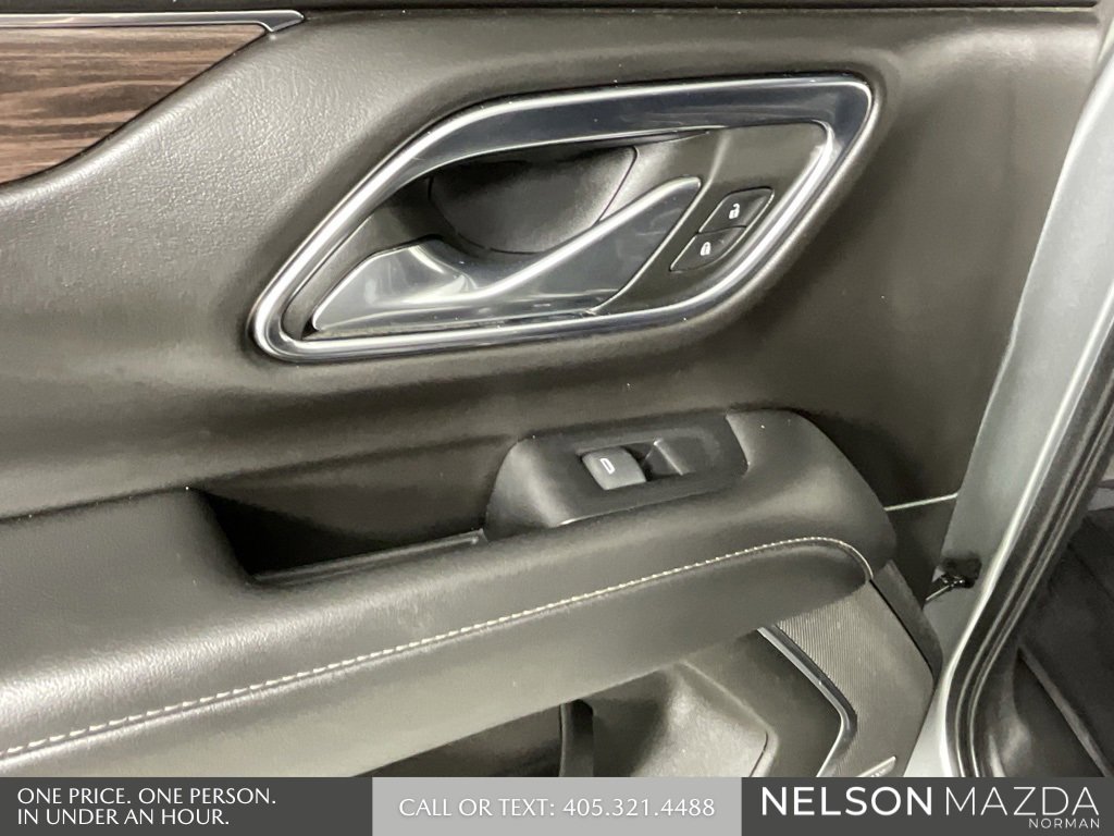 Used 2023 Chevrolet Suburban Z71 w/ Luxury Package image 19