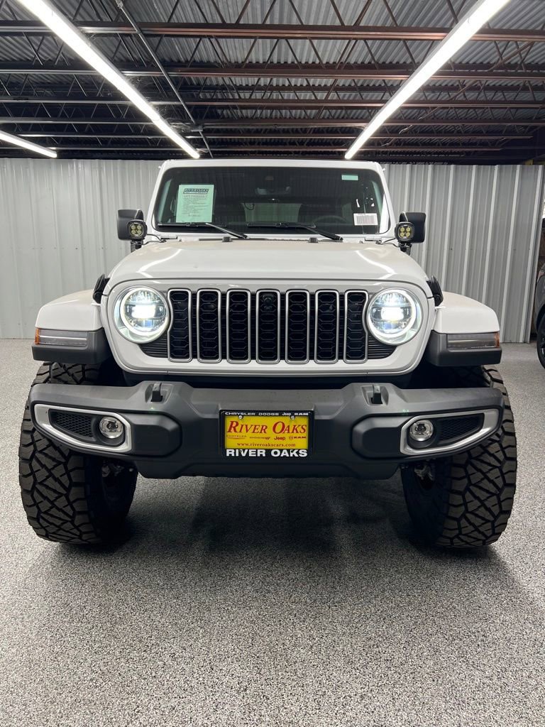 New 2025 Jeep Wrangler Sahara image 2