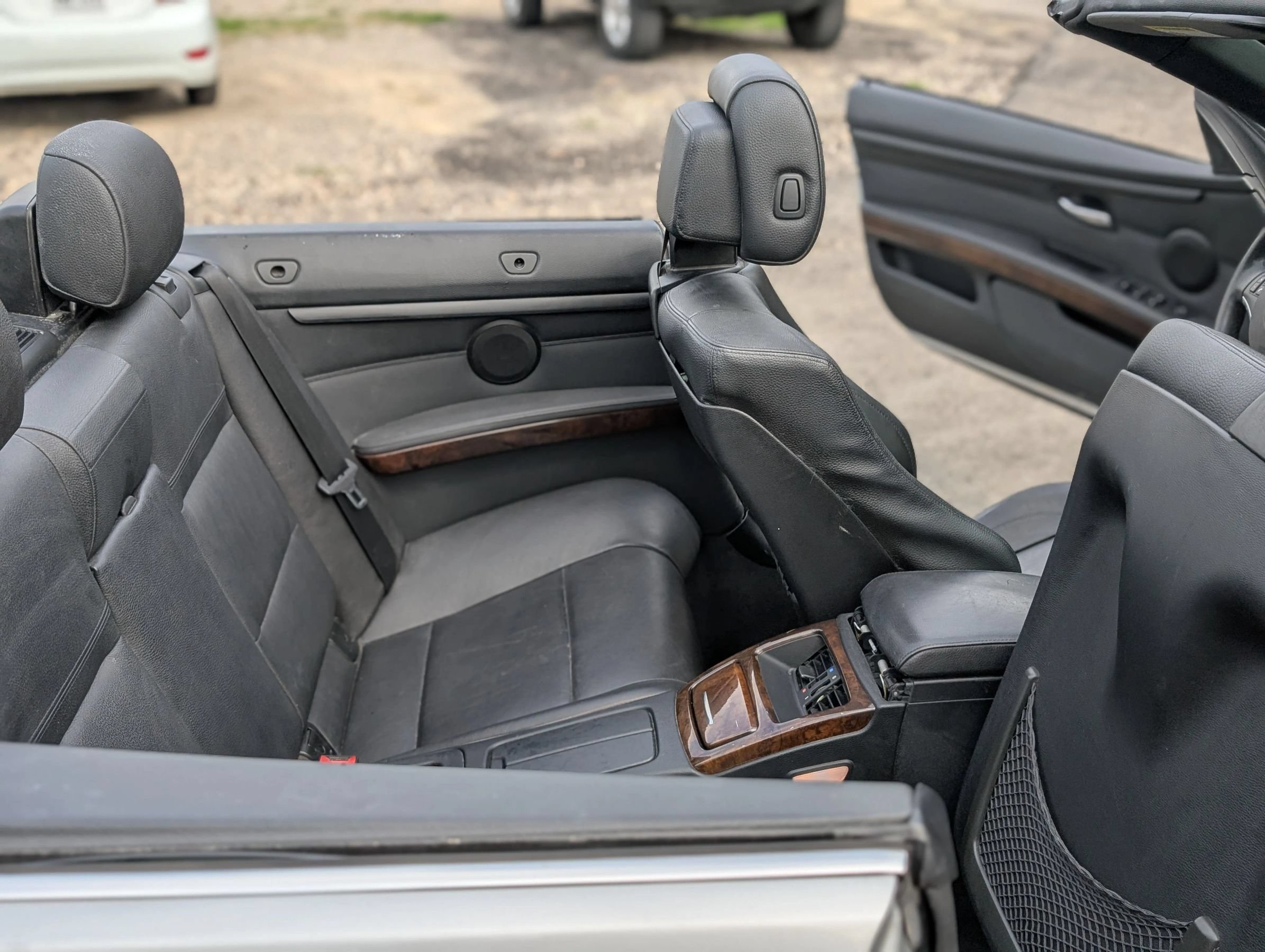 Used 2010 BMW 335i Convertible RWD image 24