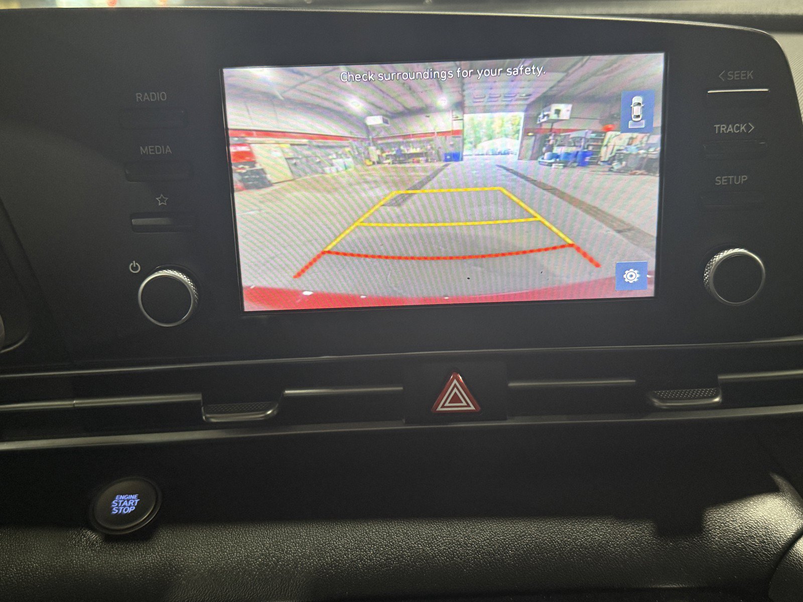 Used 2023 Hyundai Elantra SEL FWD image 11