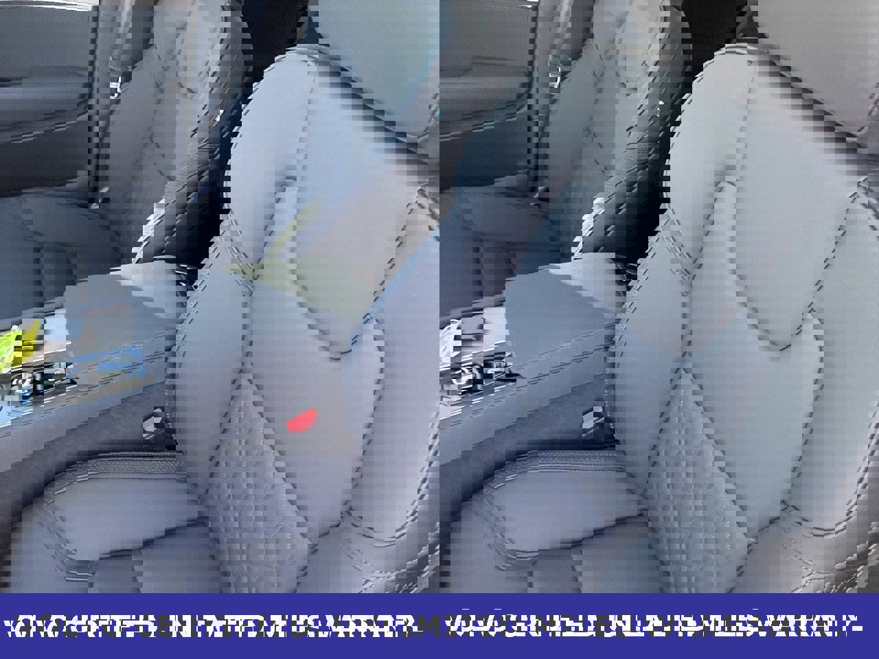 Certified 2025 Volvo XC90 B6 Plus image 28