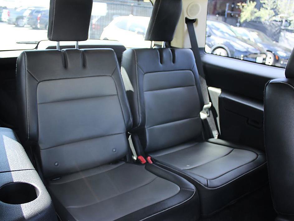 Used 2015 Ford Flex Limited w/ Appearance Package FWD image 30