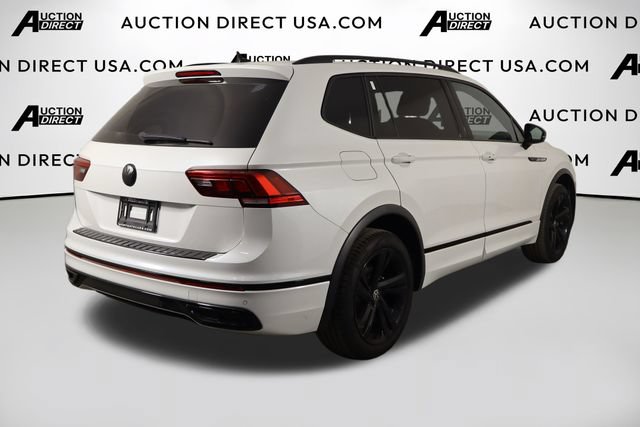 Used 2023 Volkswagen Tiguan SE R-Line FWD image 40