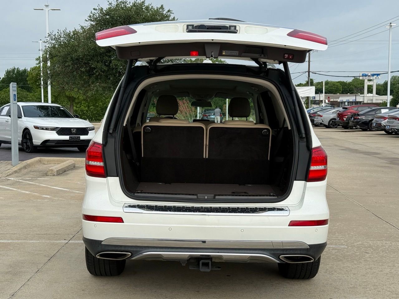 Used 2017 Mercedes-Benz GLS 450 4MATIC image 5
