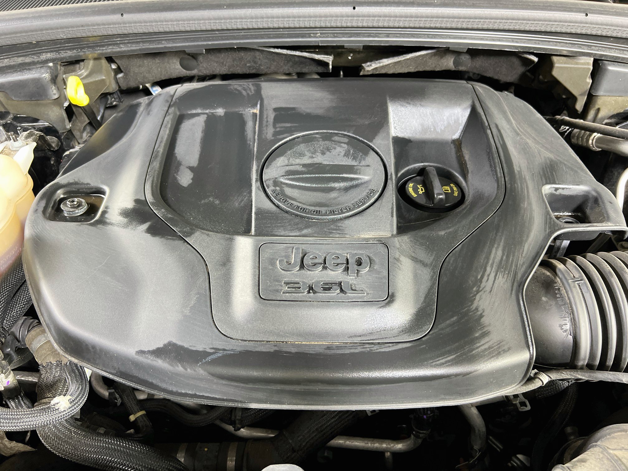 Used 2023 Jeep Grand Cherokee Overland AWD/4WD image 30