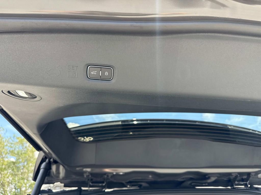 New 2025 Lincoln Navigator Black Label image 12