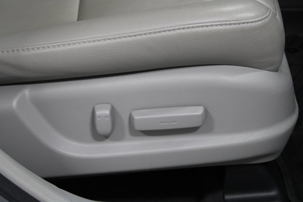 Used 2018 Acura RDX FWD image 25