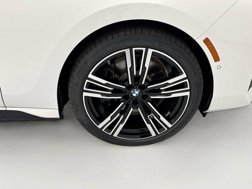 New 2026 BMW i7 xDrive60 AWD/4WD image 31
