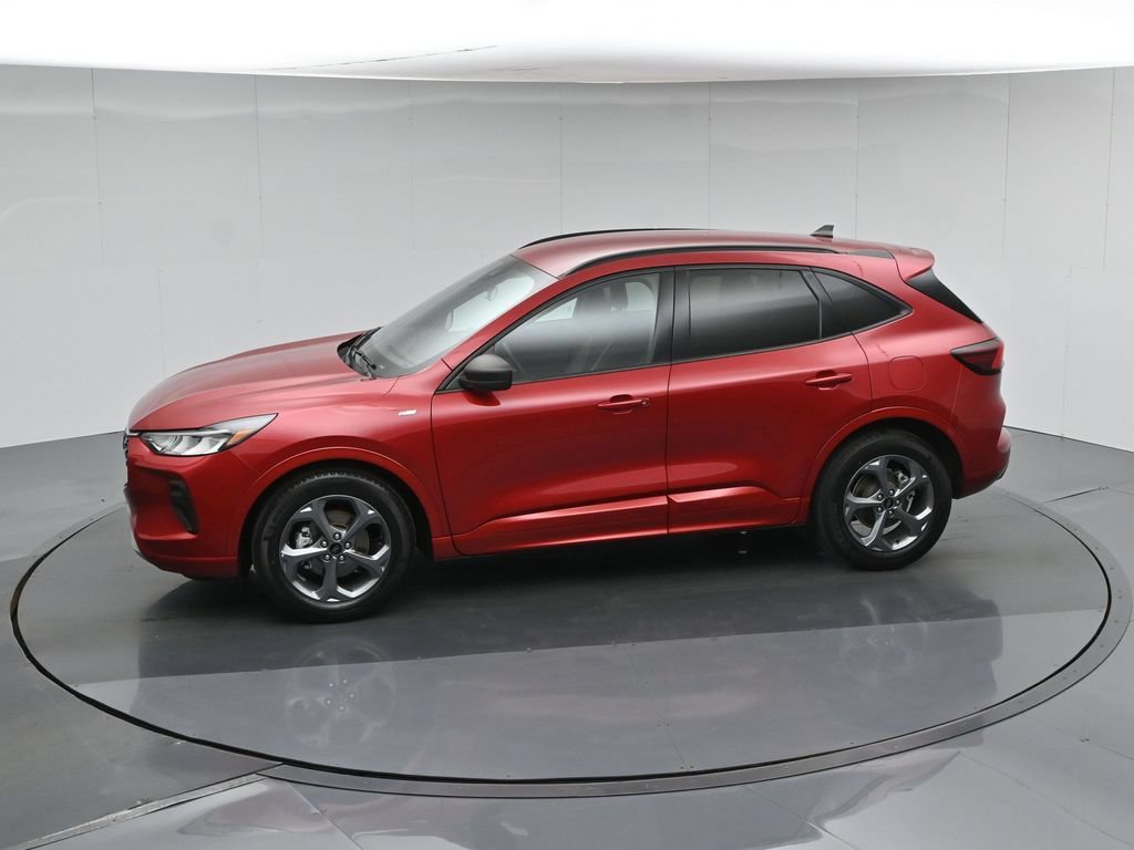 Used 2023 Ford Escape ST-Line w/ Tech Pack #1 FWD image 44
