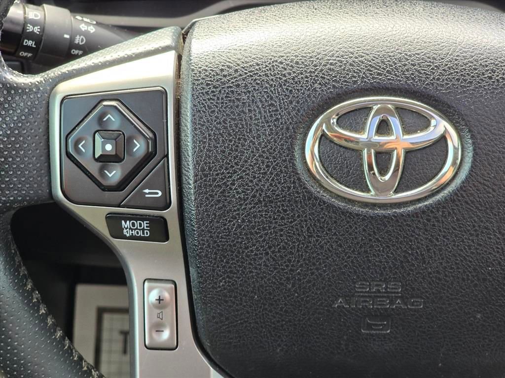 Used 2016 Toyota 4Runner SR5 AWD/4WD image 17