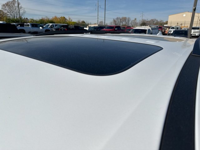 Used 2019 Chevrolet Traverse LT w/ LT Premium Package FWD image 7