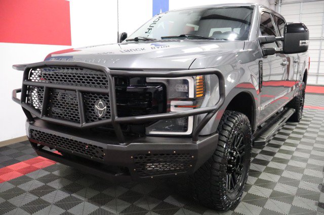 Used 2022 Ford F250 Lariat w/ Lariat Ultimate Package AWD/4WD image 3