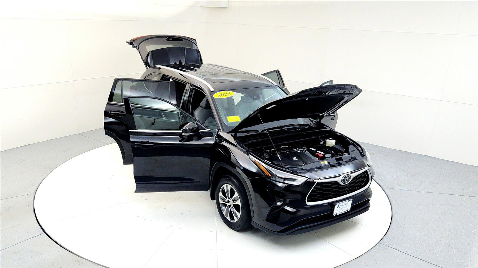 Certified 2022 Toyota Highlander XLE image 21