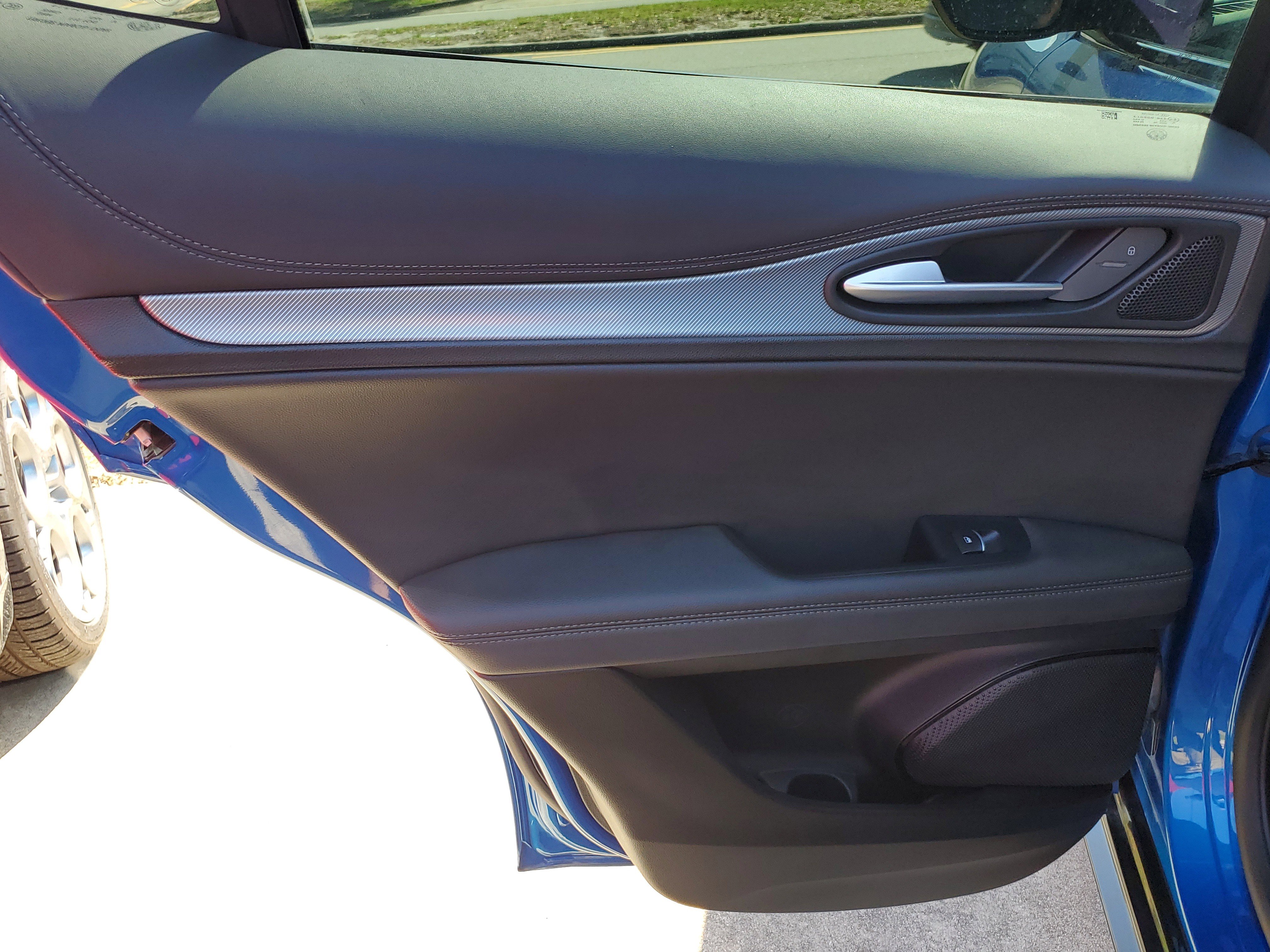 Used 2024 Alfa Romeo Stelvio Veloce image 10