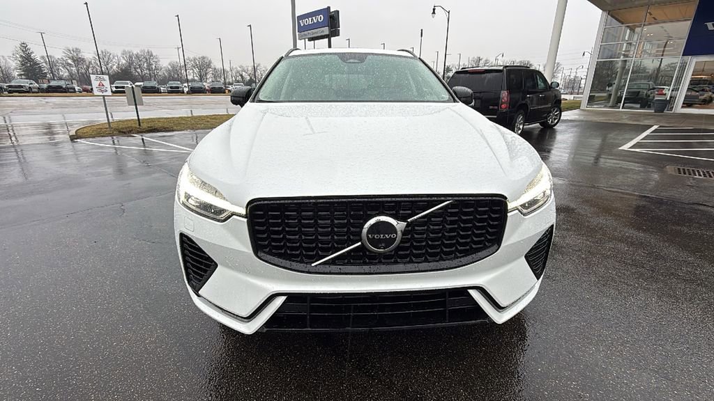 Certified 2024 Volvo XC60 T8 Ultimate w/ Climate Package image 34