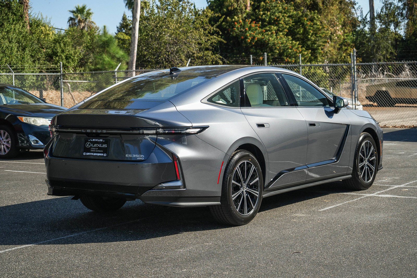 New 2026 Lexus ES 350h AWD w/ Cold Area Package image 6