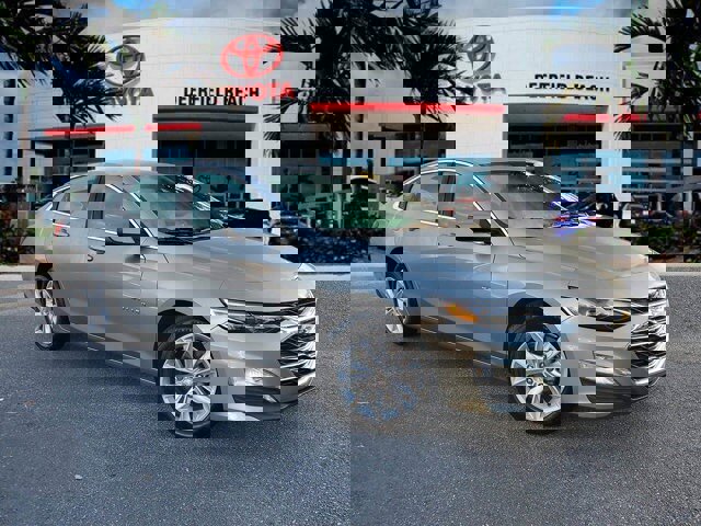 Used 2025 Chevrolet Malibu LT
