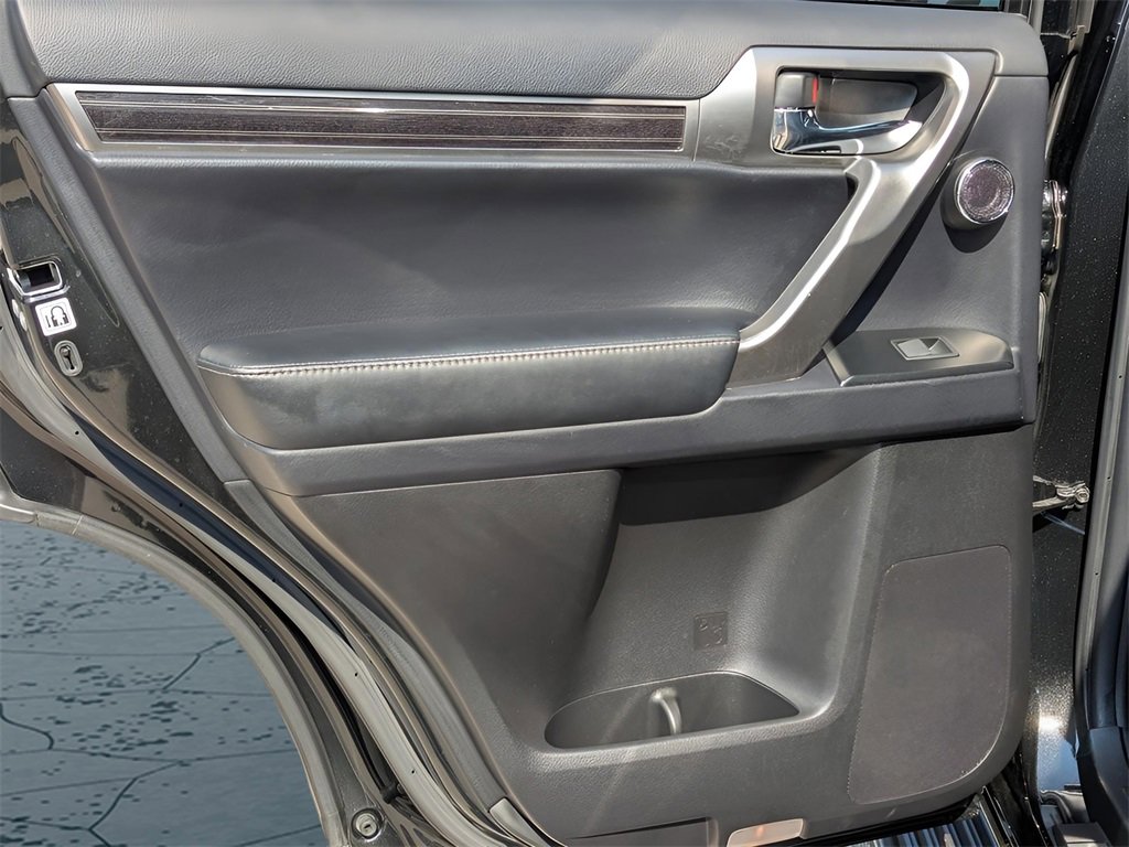 Used 2023 Lexus GX 460 Luxury image 27