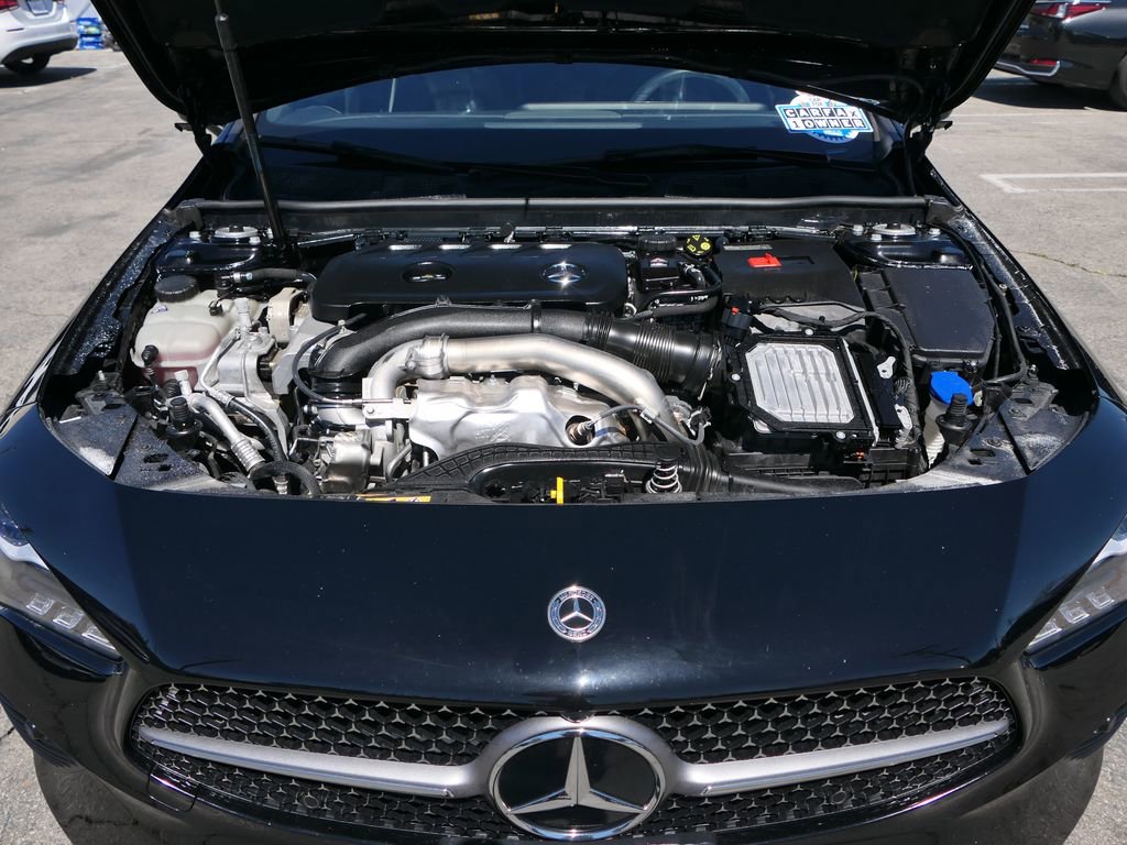 Used 2025 Mercedes-Benz CLA 250 image 29