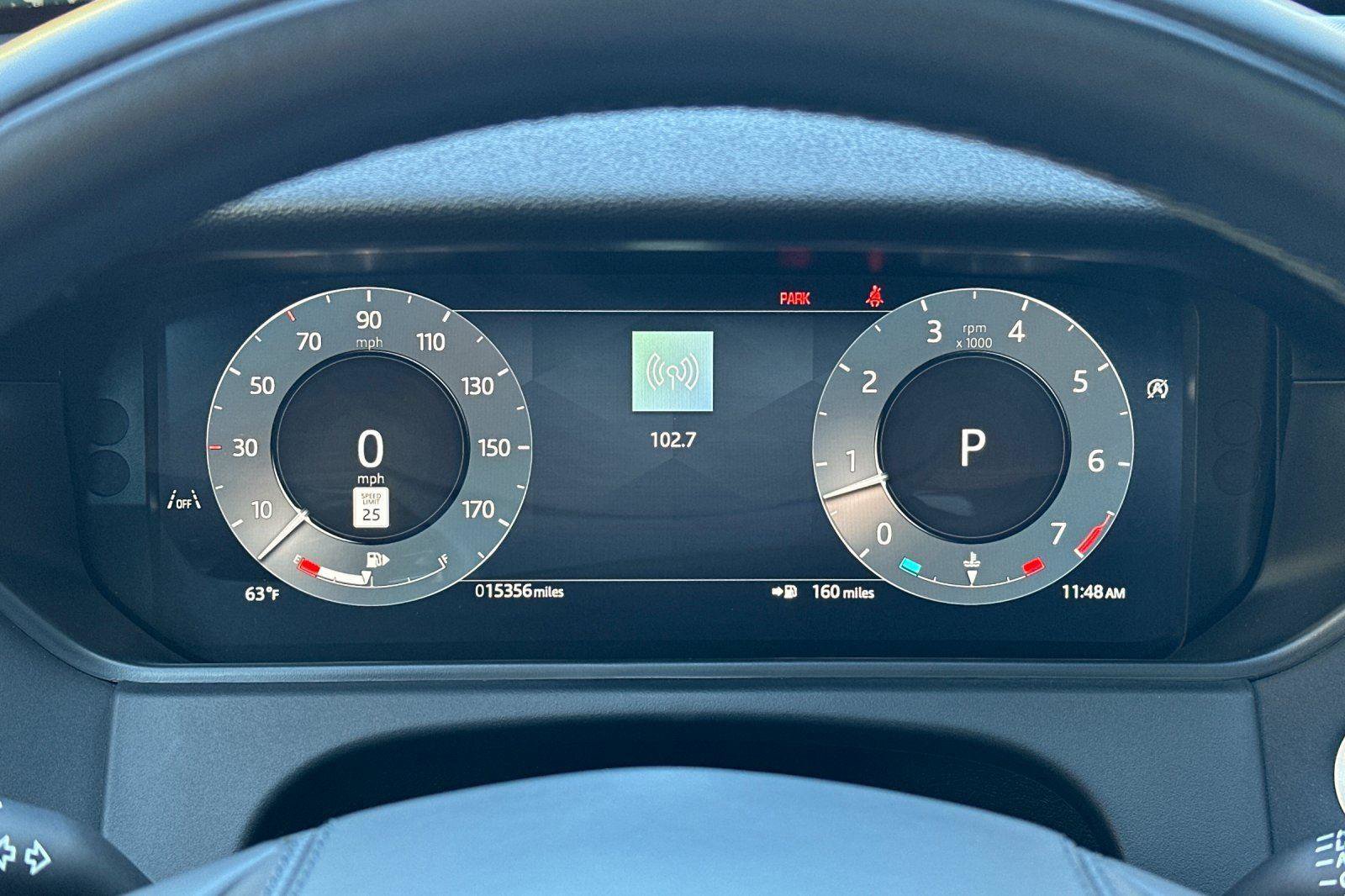 Used 2025 Land Rover Range Rover Velar Dynamic SE image 23