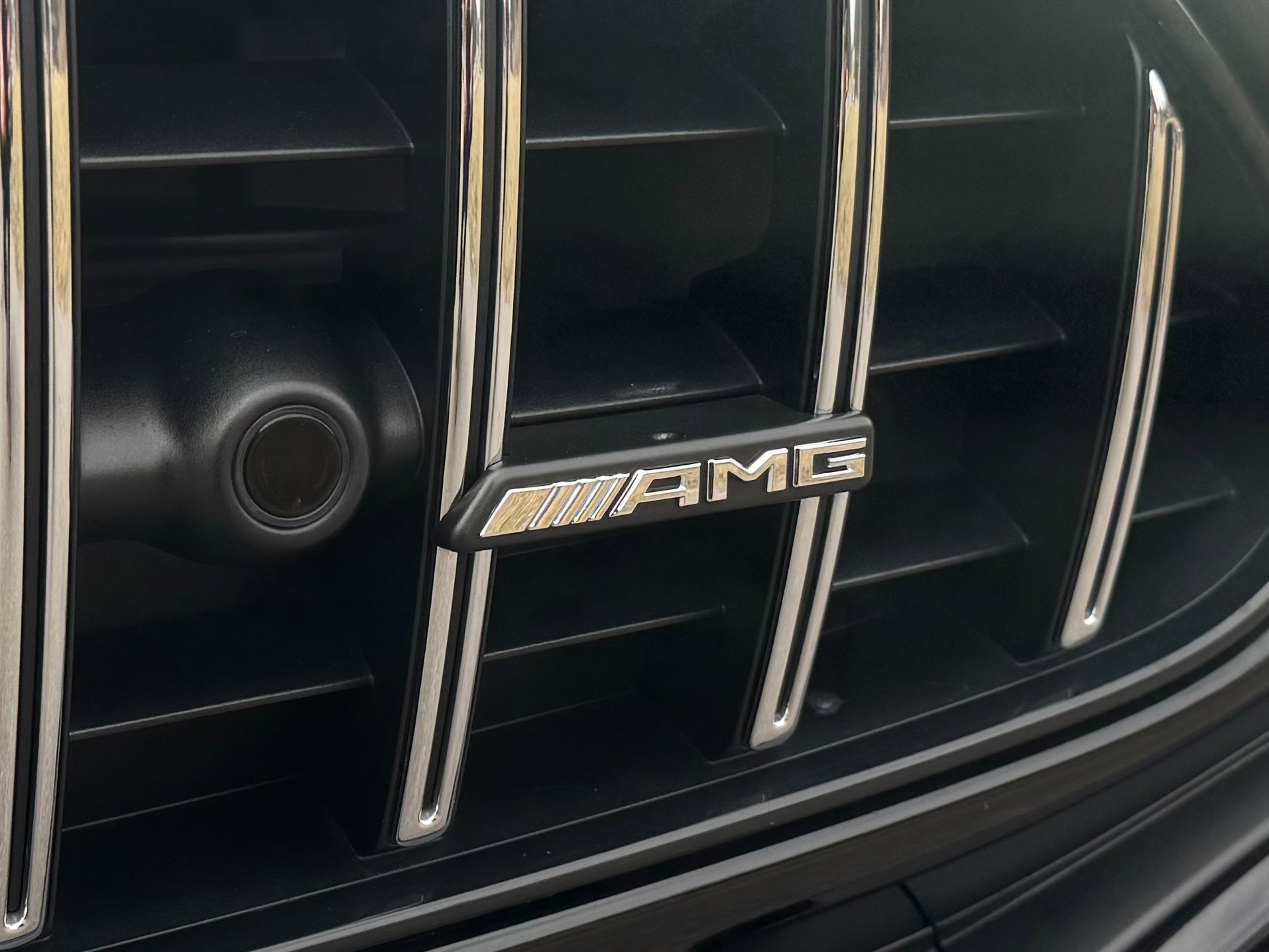 Used 2022 Mercedes-Benz SL 63 AMG 4MATIC w/ Driver Assistance Package image 55