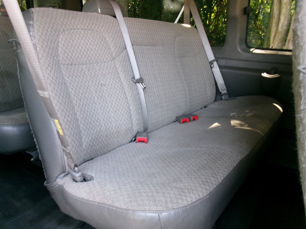 Used 2015 Chevrolet Express 3500 LT w/ LT Preferred Equipment Group RWD image 25
