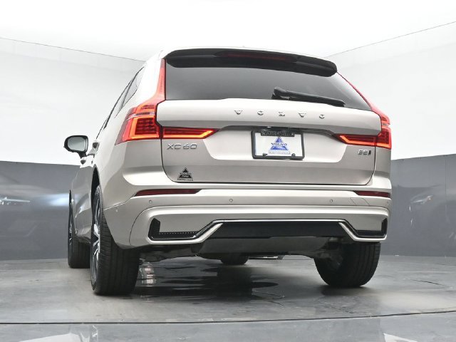 Used 2024 Volvo XC60 B5 Plus w/ Climate Package AWD/4WD image 41