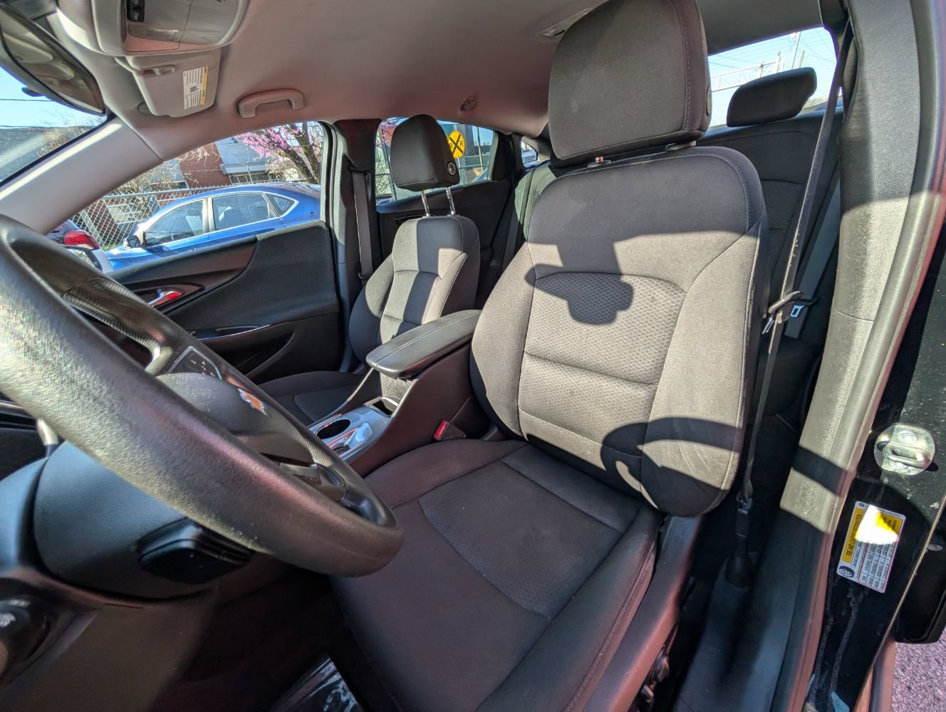 Used 2020 Chevrolet Malibu LT FWD image 16