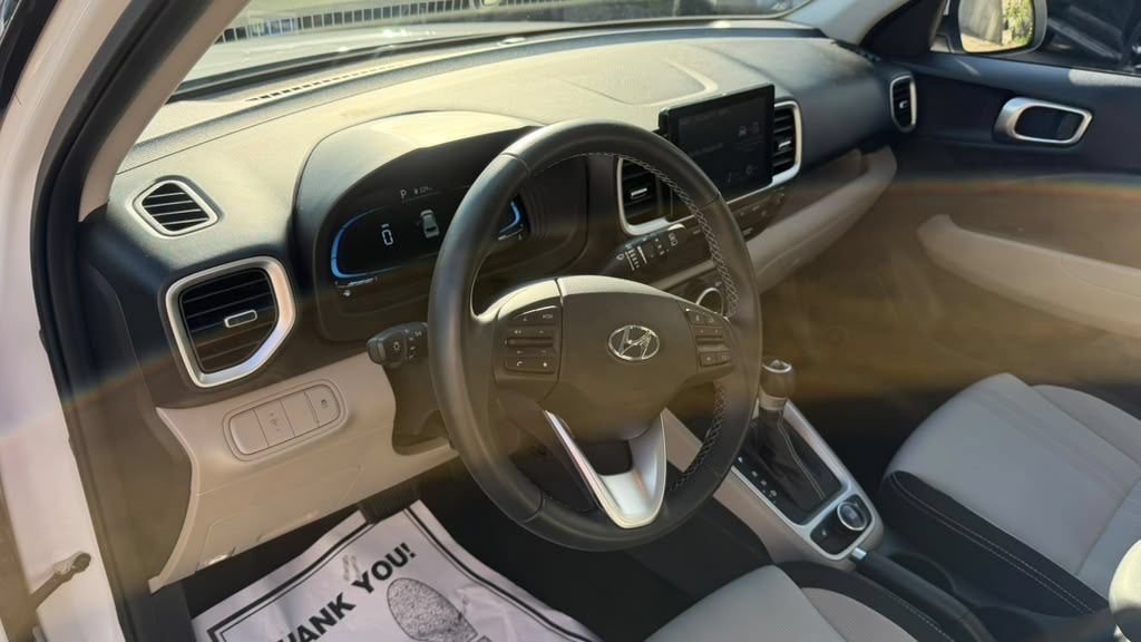 Certified 2026 Hyundai Venue SEL FWD image 16